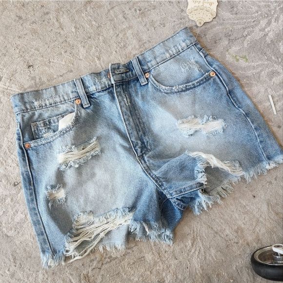Altard State denim ripped shorts - Picture 1 of 3